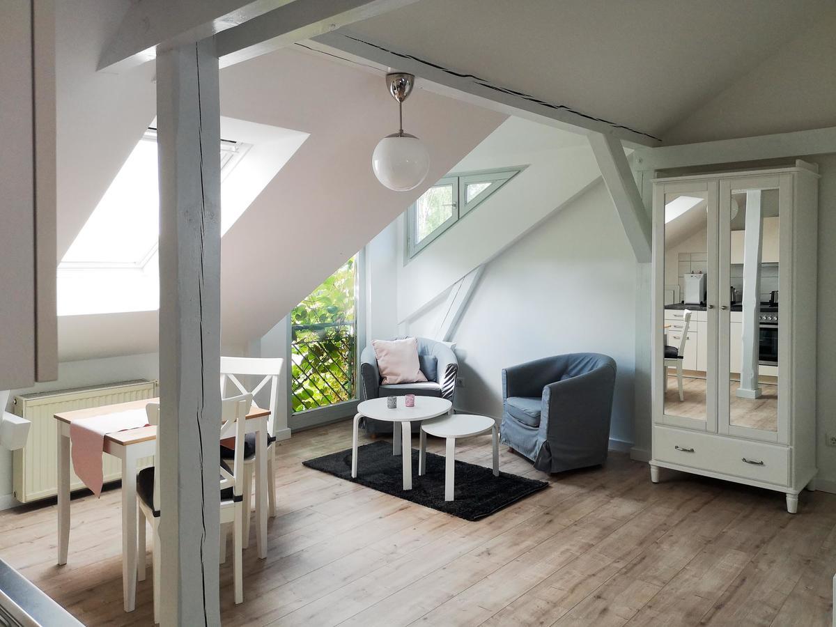 Gutshof Gross Behnkenhagen Apartment ภายนอก รูปภาพ
