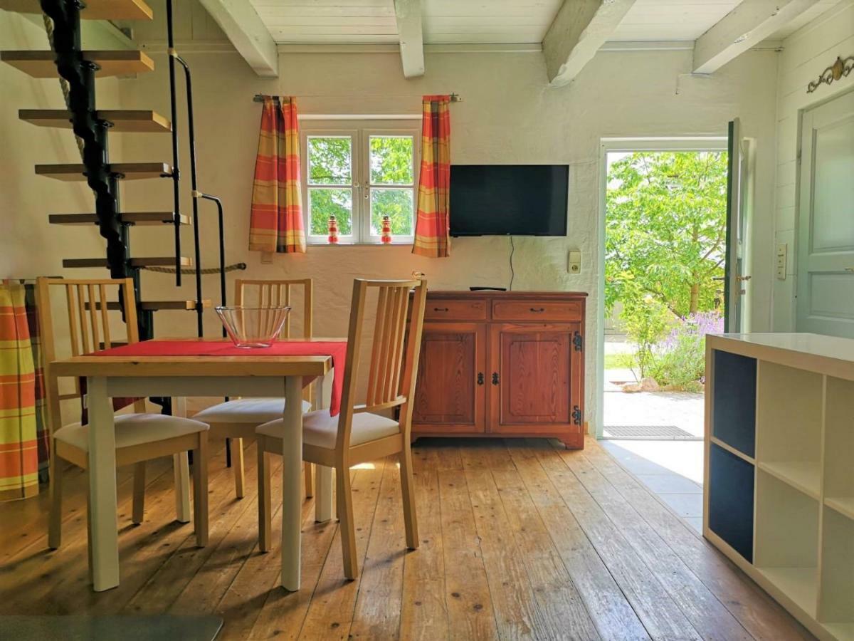 Gutshof Gross Behnkenhagen Apartment ภายนอก รูปภาพ
